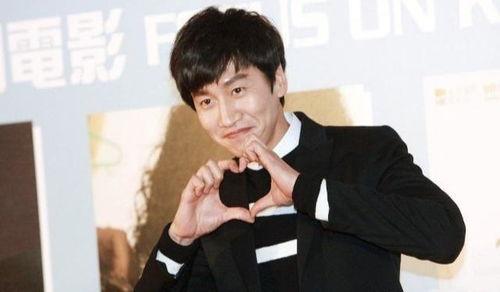 李棕棣恋情爆料最新视频,甜蜜互动引网友热议